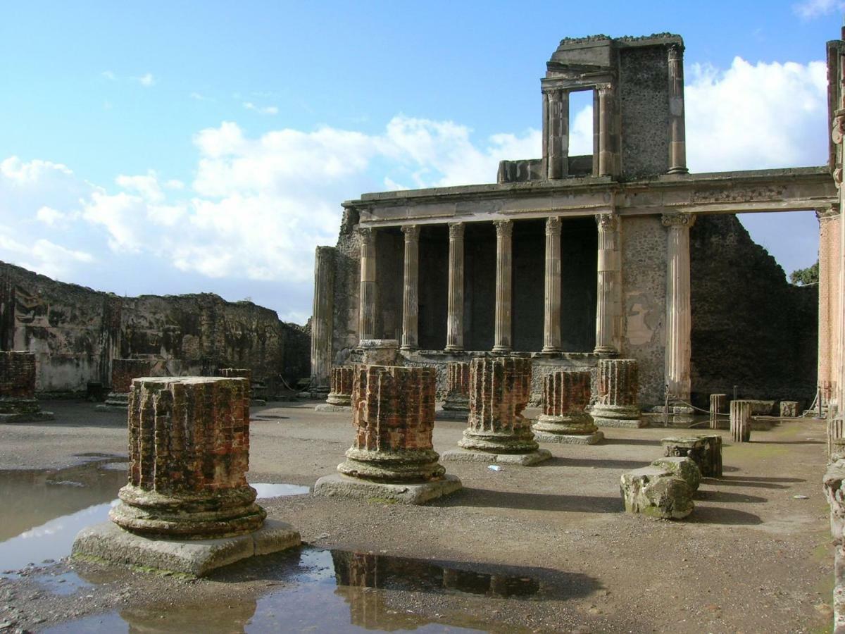 Tra Amalfi, Pompei, Paestum Appartement Salerno Buitenkant foto